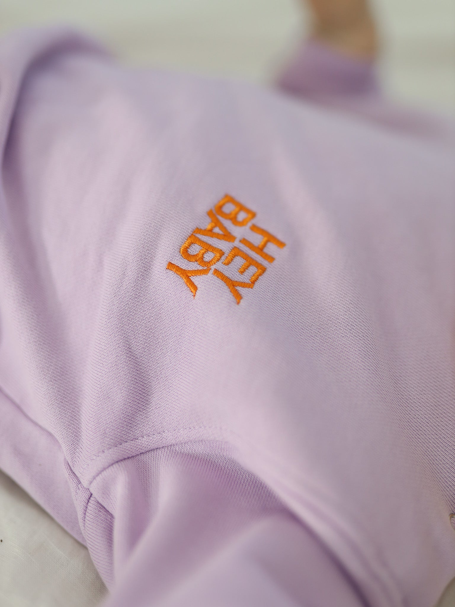 HEY BABY Sweatshirt - lavender/ orange - FAMVIBES