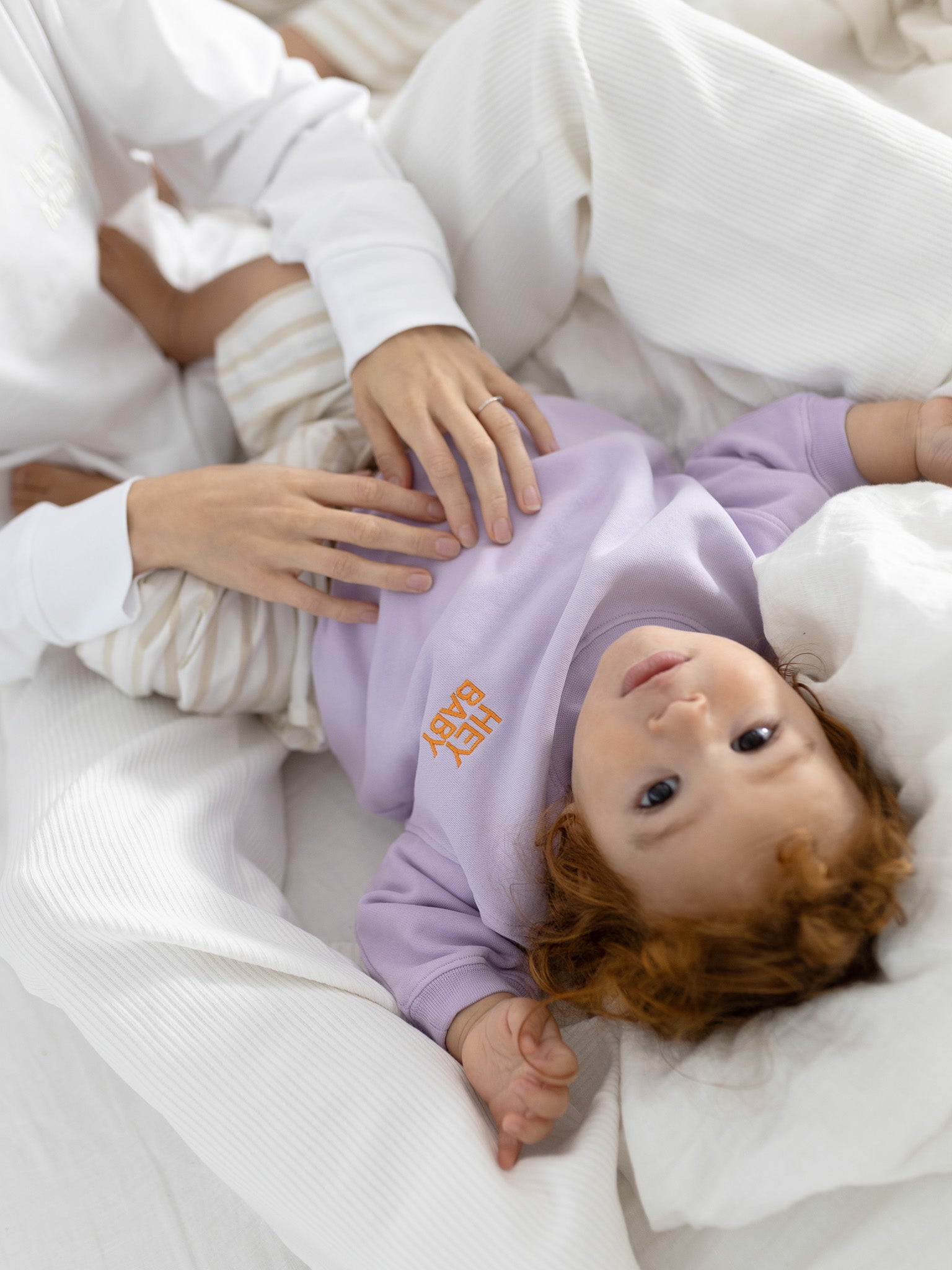 HEY BABY Sweatshirt - lavender/ orange - FAMVIBES