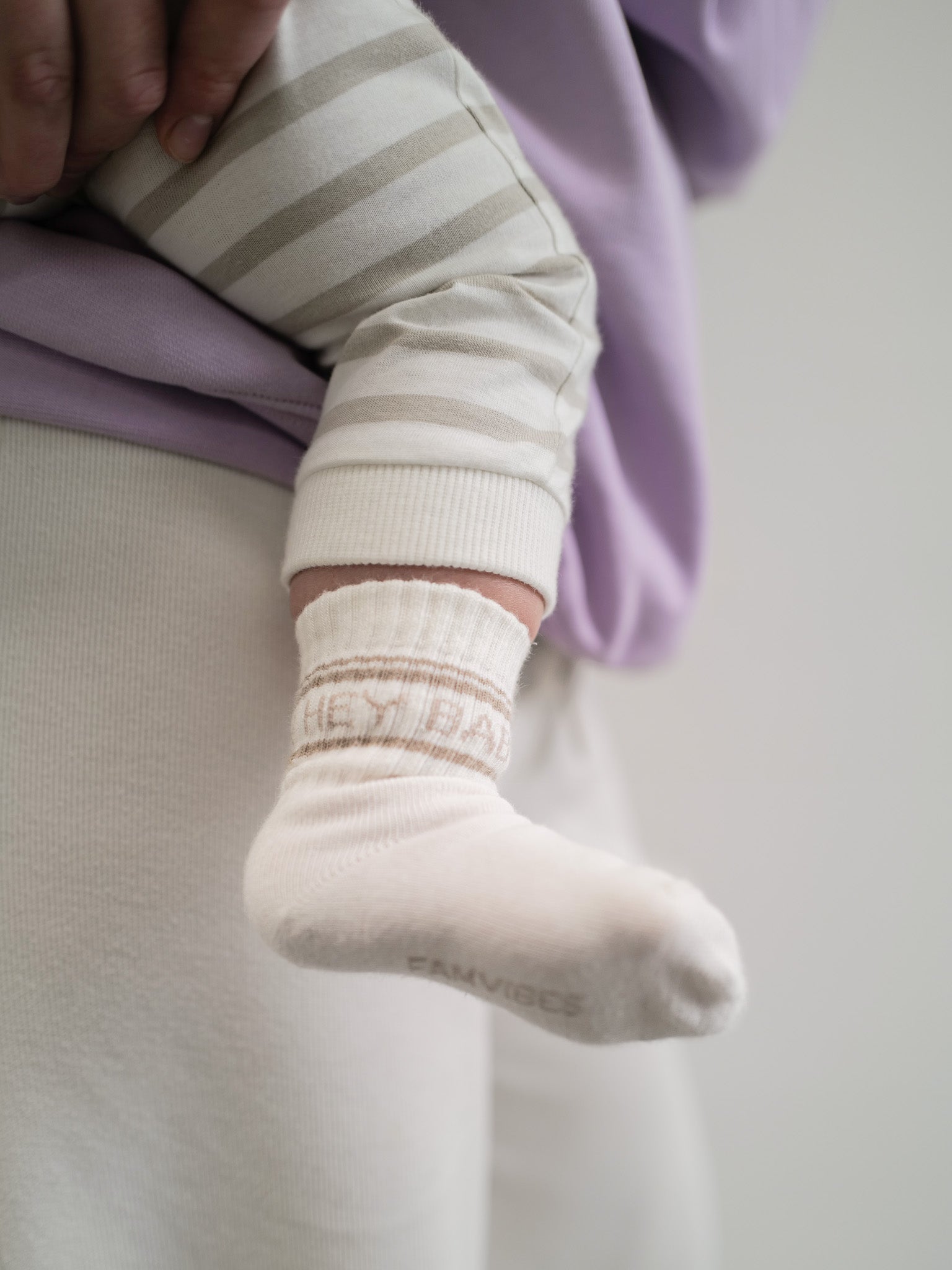 HEY BABY - Socken beige | taupe - FAMVIBES