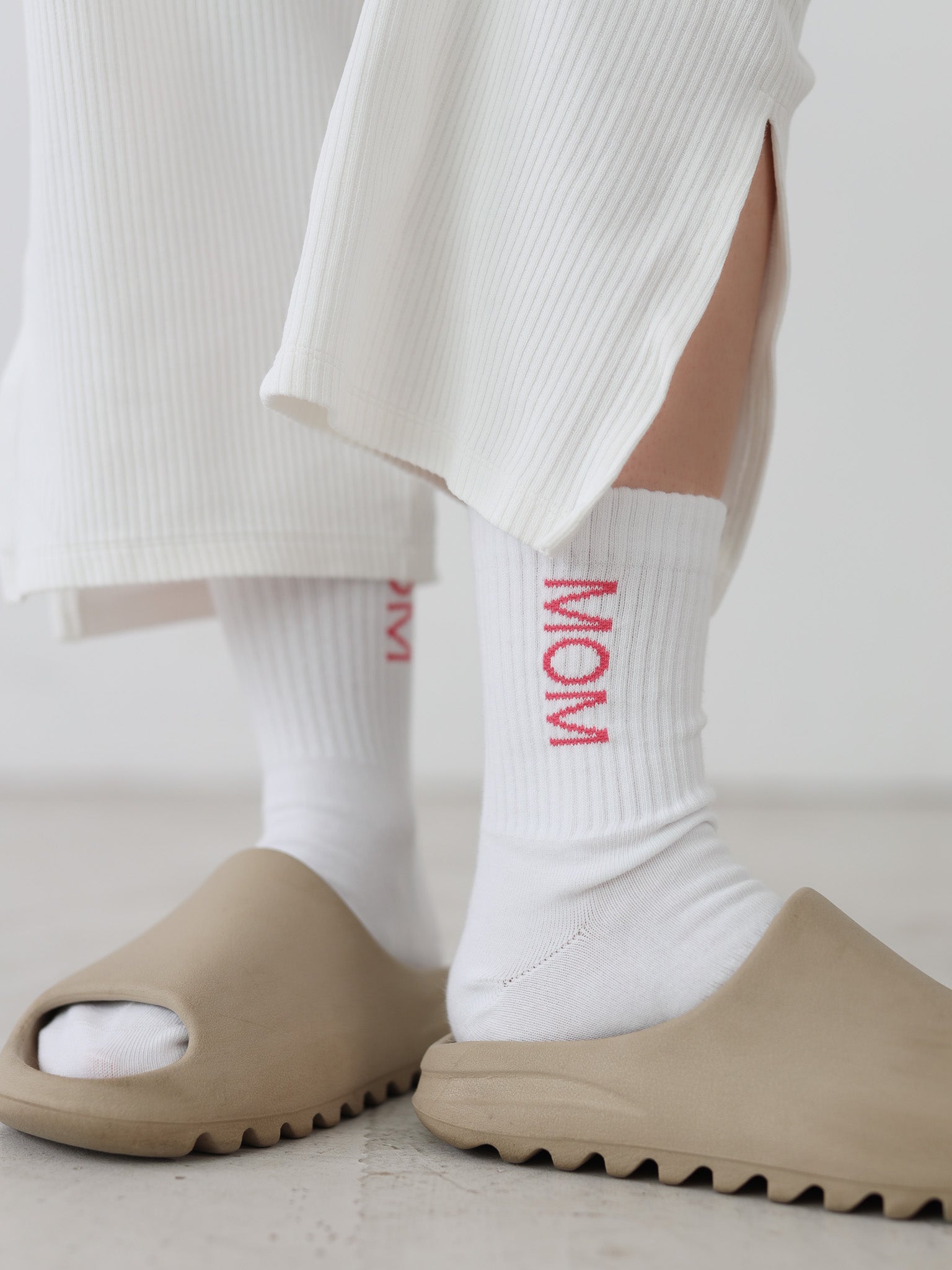 MOM Socken - weiß/ pink - FAMVIBES 