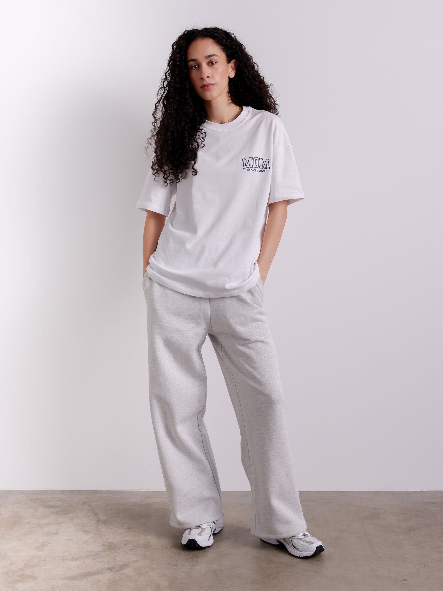 MOM -PLACE TO GROW - Shirt weiss - FAMVIBES