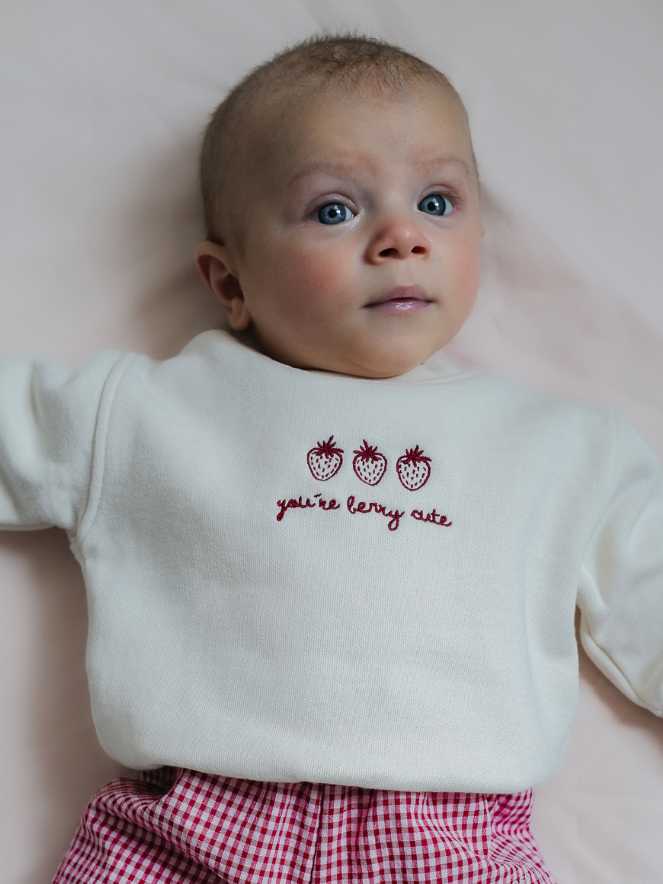 BERRY CUTE Sweatshirt Baby - milk - FAMVIBES