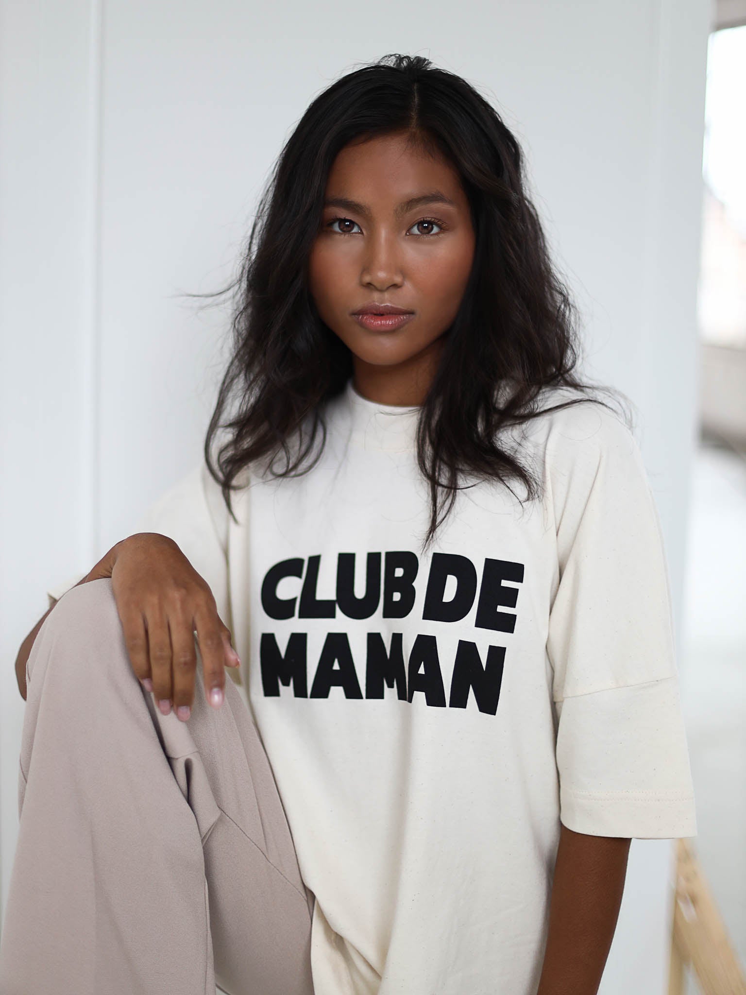 CLUB DE MAMAN - Damen T-Shirt natur - FAMVIBES 