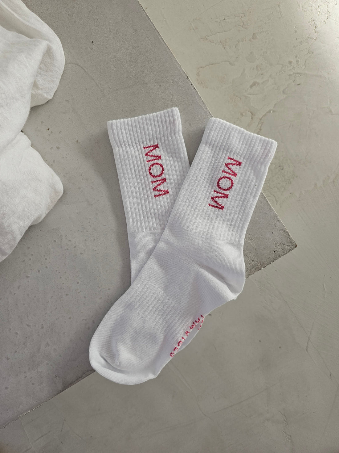 MOM Socken - weiß/ pink - FAMVIBES 