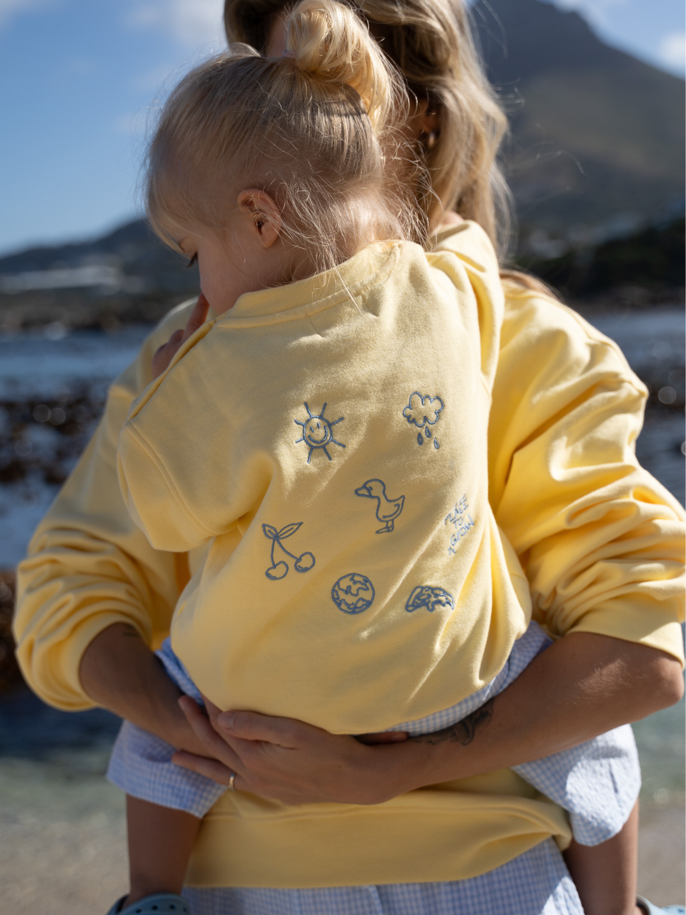 PLACE TO GROW Sweatshirt Baby/Kids - yellow - FAMVIBES 
