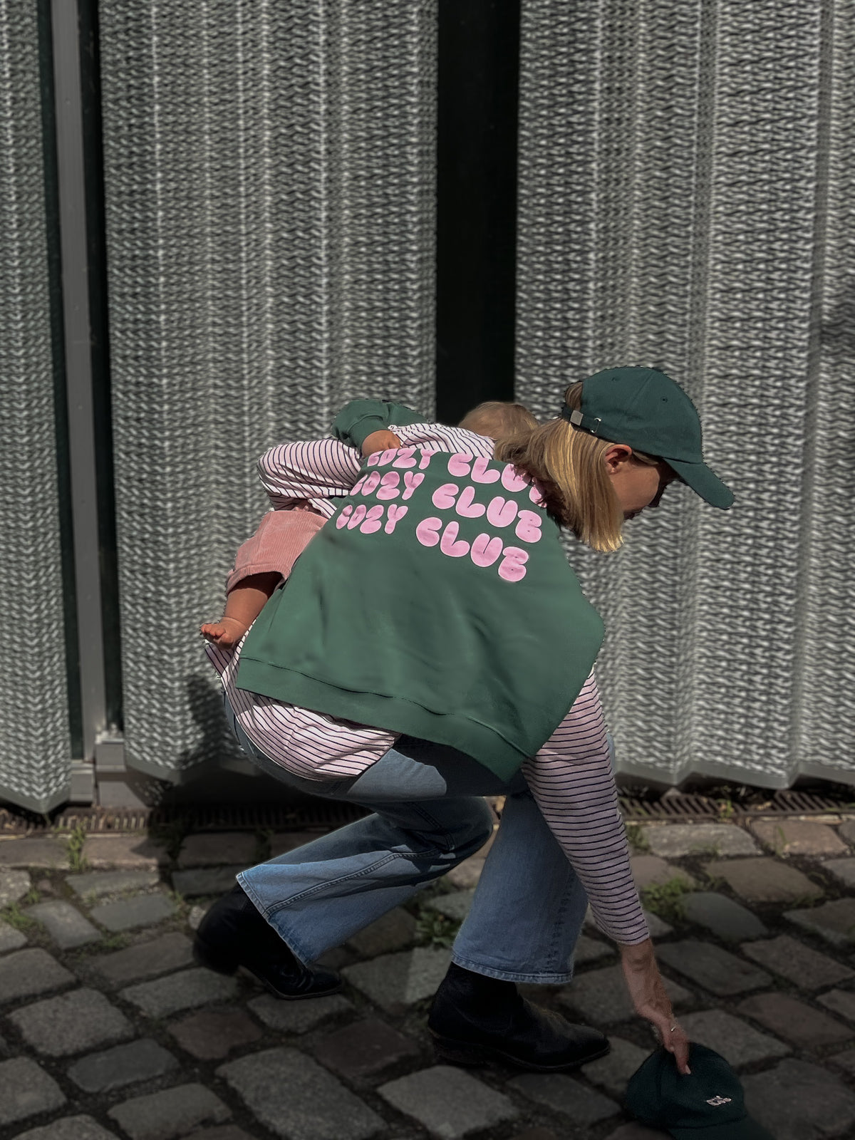 COZY CLUB Sweatshirt Unisex - FAMVIBES 