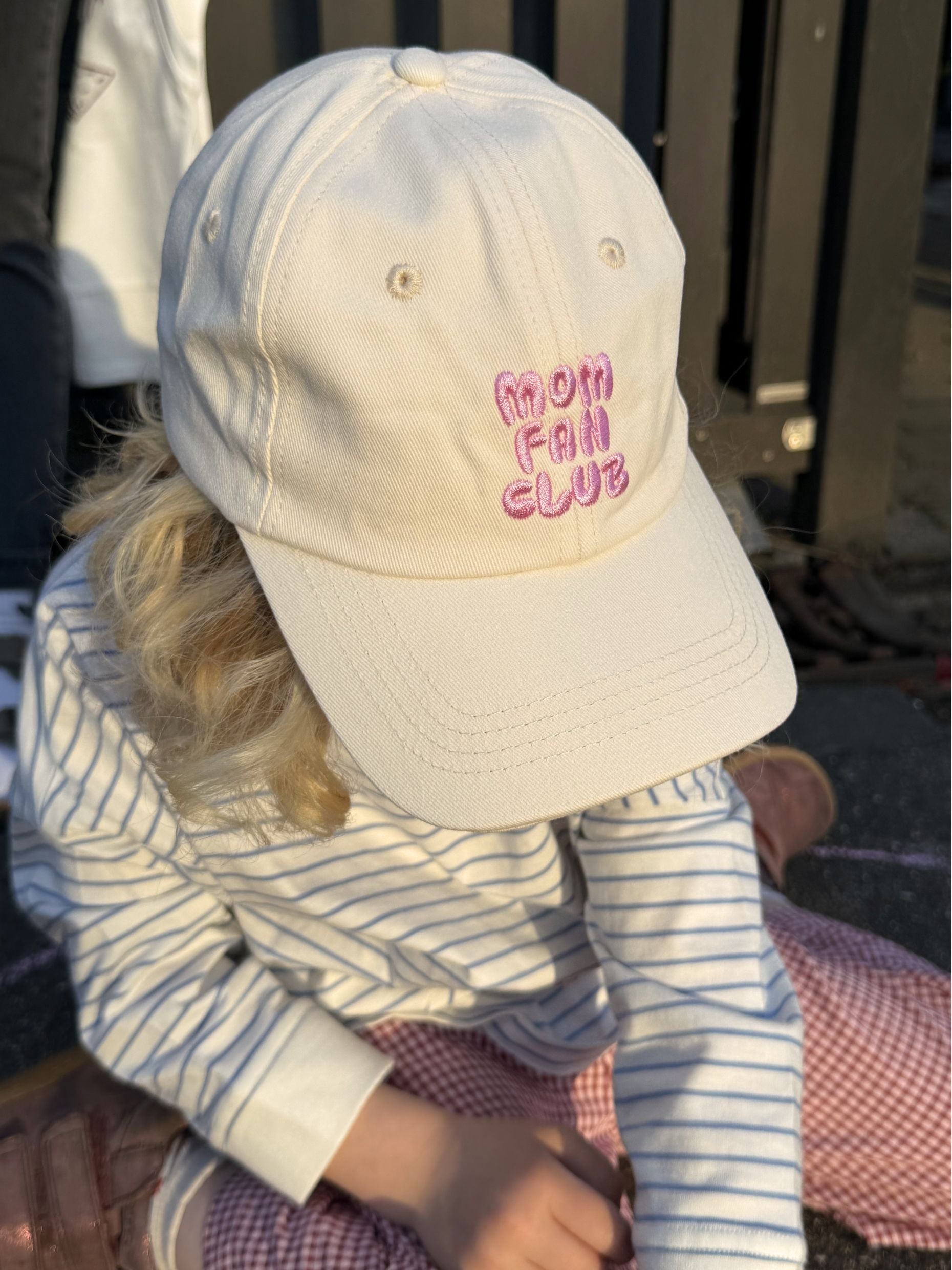 MOM FAN CLUB Cap - creme - FAMVIBES 