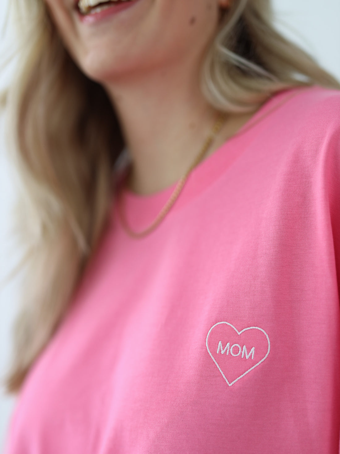 MOM Heart Shirt pink/weiß - FAMVIBES 