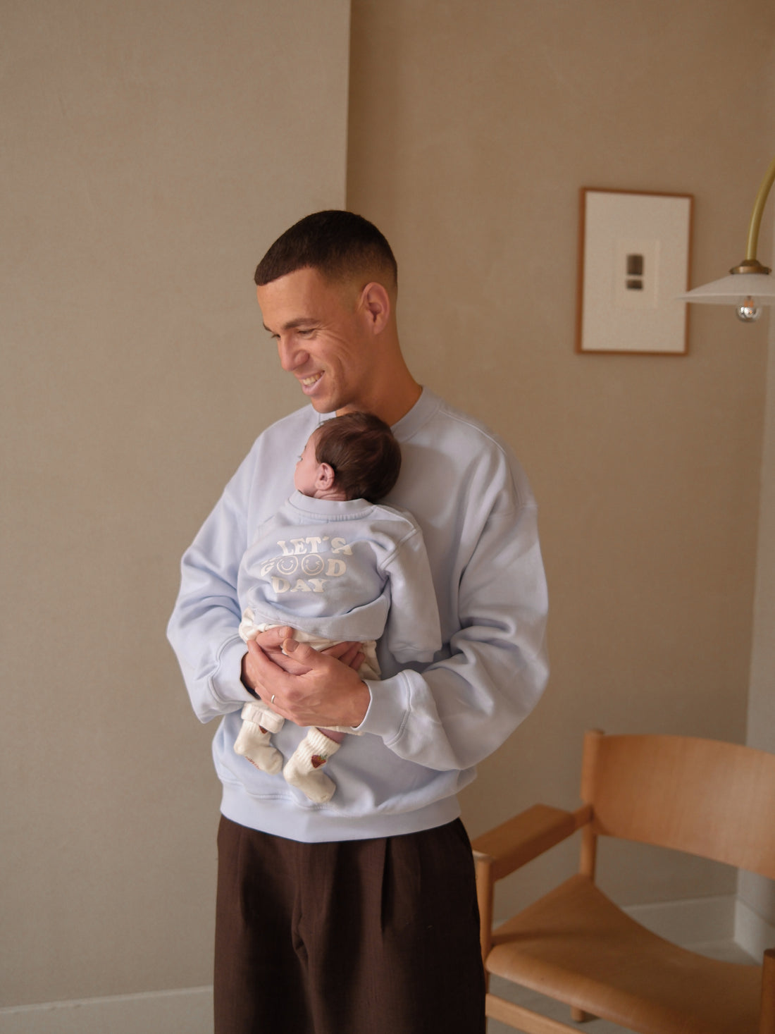 GOOD DAY Sweatshirt Unisex - FAMVIBES 