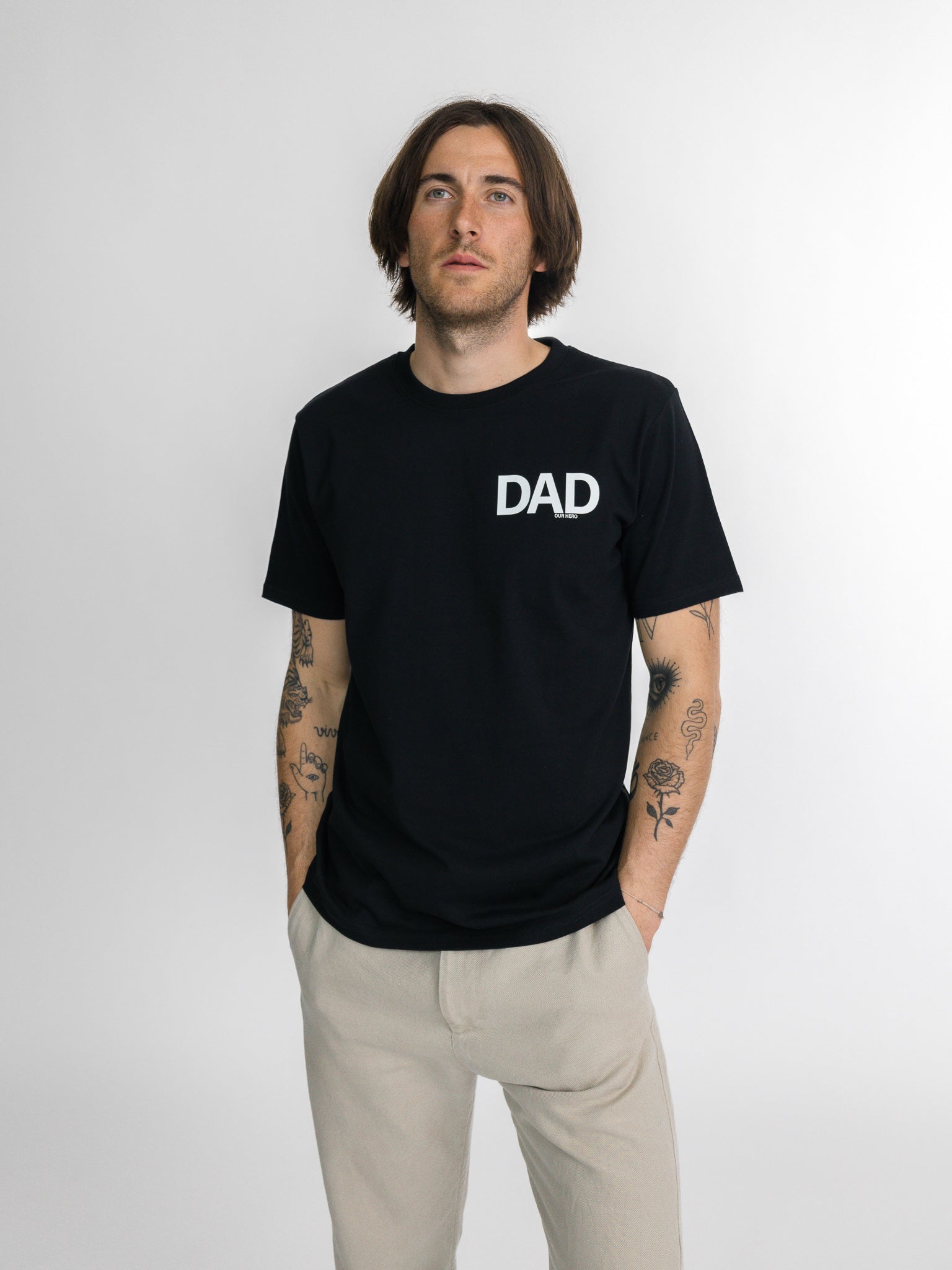 DAD OUR HERO Herren T-Shirt - schwarz - FAMVIBES 