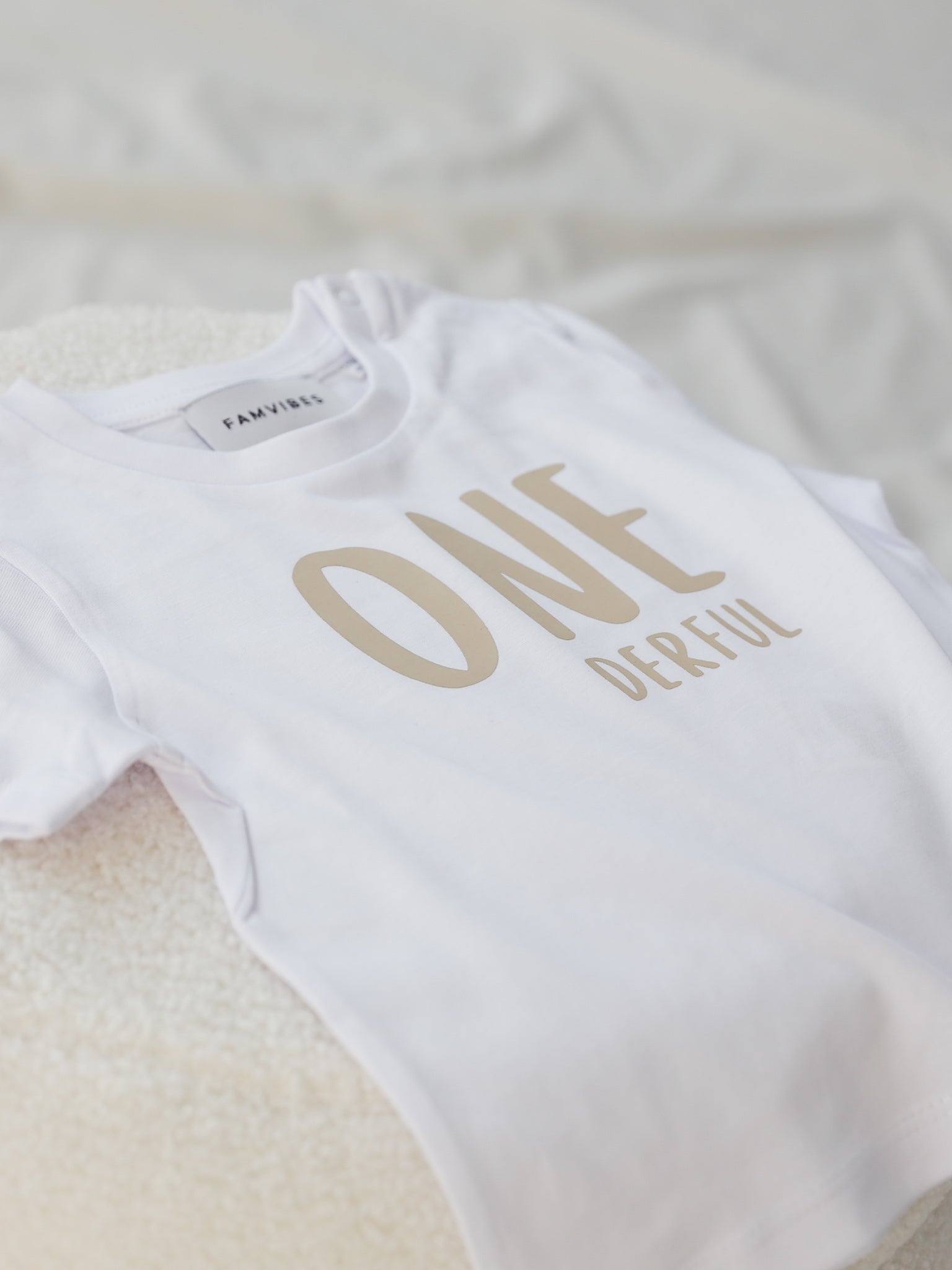 ONE - Baby Meilenstein Shirt - FAMVIBES 
